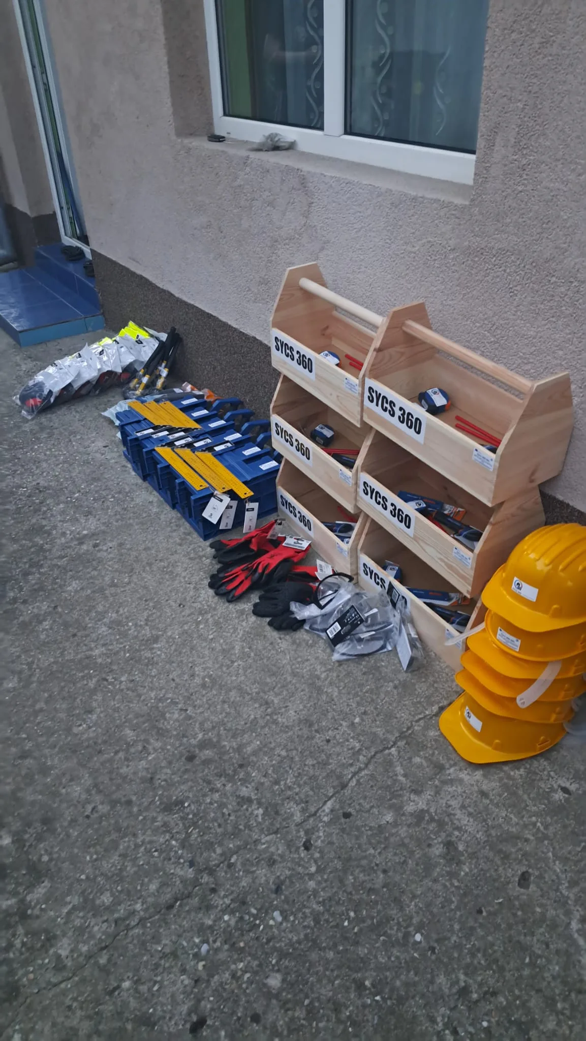 Truse de parchetar pregătite pentru distribuire